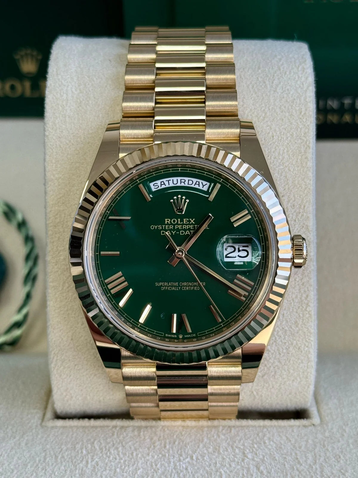 2026 Rolex Day-Date 40 228238 “Money Green” – 18K Yellow Gold – Full Set