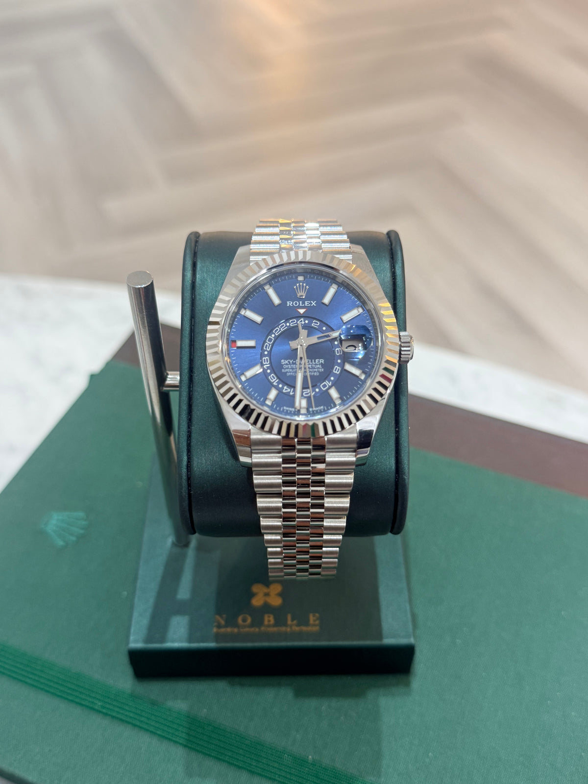 2026 Rolex Sky-Dweller 336934 – Bright Blue Dial – Jubilee Bracelet – Full Set