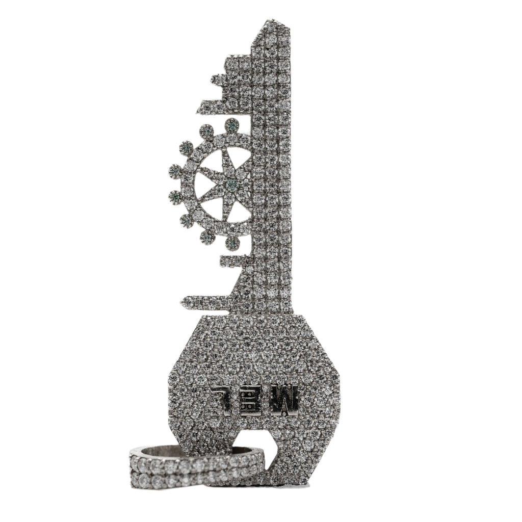 10KT Solid White Gold Diamond Melbourne Key 2 The City Pendant